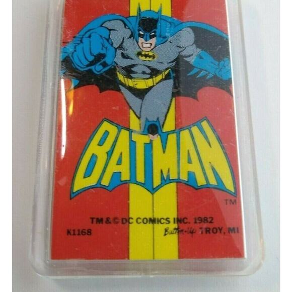 Batman Orange Yellow Keychain 1982 Original Licensed Official DC Comic Button Up - Picture 2 of 4